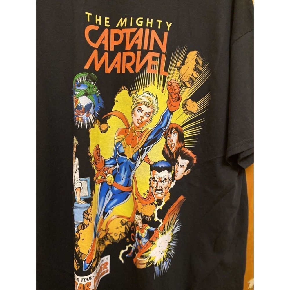 THE MIGHTY CAPTAIN MARVEL Marvel Comics Black T-Shirt Size 1X - Picture 4 of 6